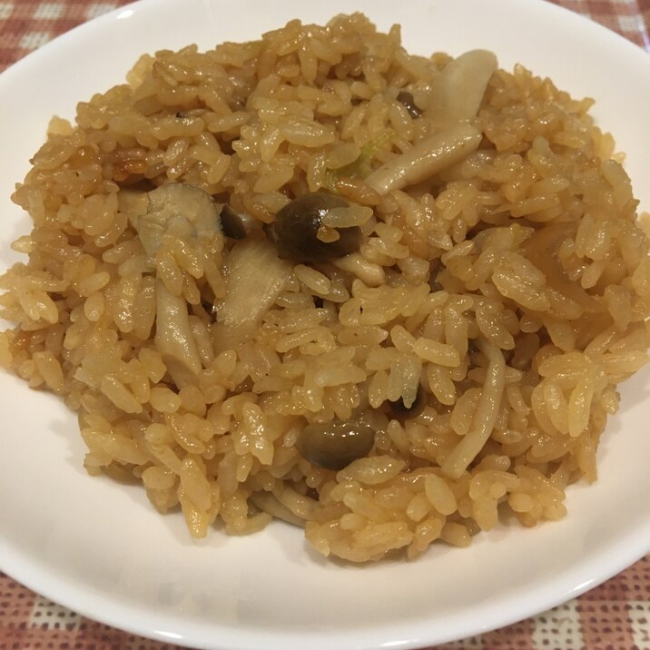 残ったすき焼きを簡単リメイク☆炊き込みご飯♪